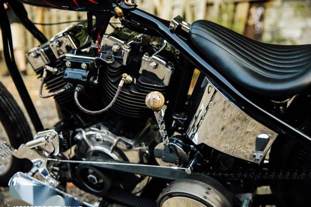 精美的哈雷铲头chopper