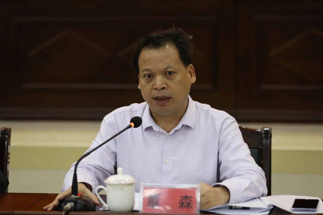 黎家迎主持召开上思县扶贫开发领导小组第四次工作扩大会议