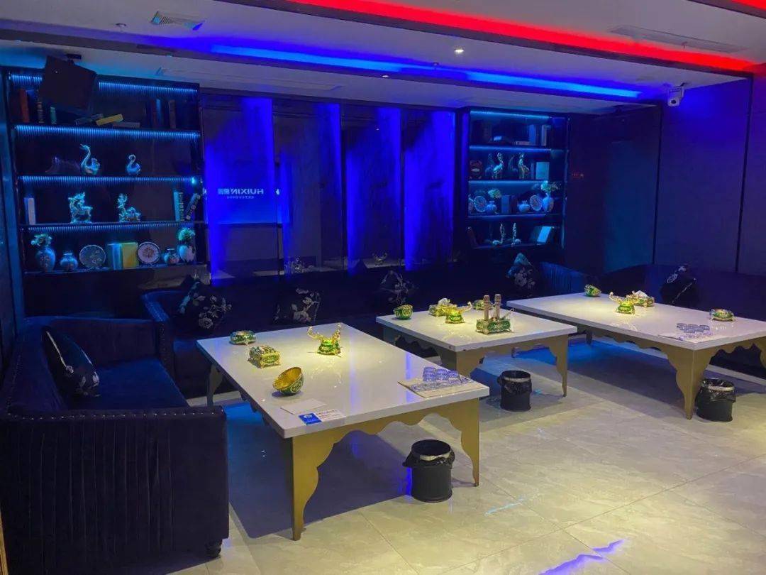 这家ktv入住钱库了让你嗨唱到爆