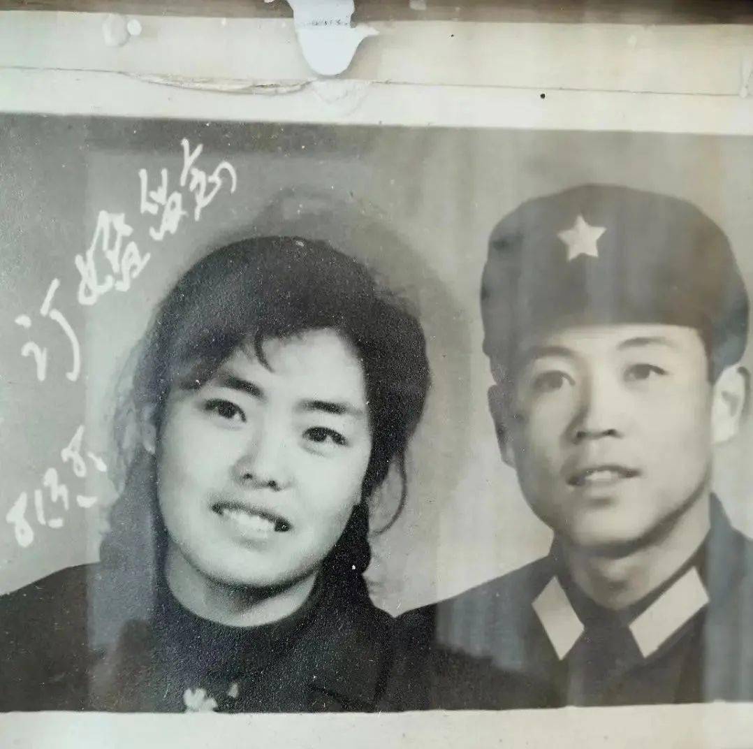 13组父母年轻时的老照片网友这辈子都没见过这么好看的爸妈