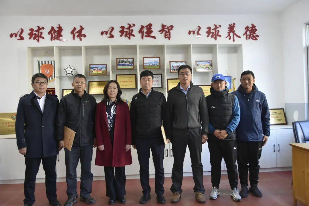 营口市校园足球联赛四连冠, 男子足球队首次出征喜获季军_鲅鱼圈区