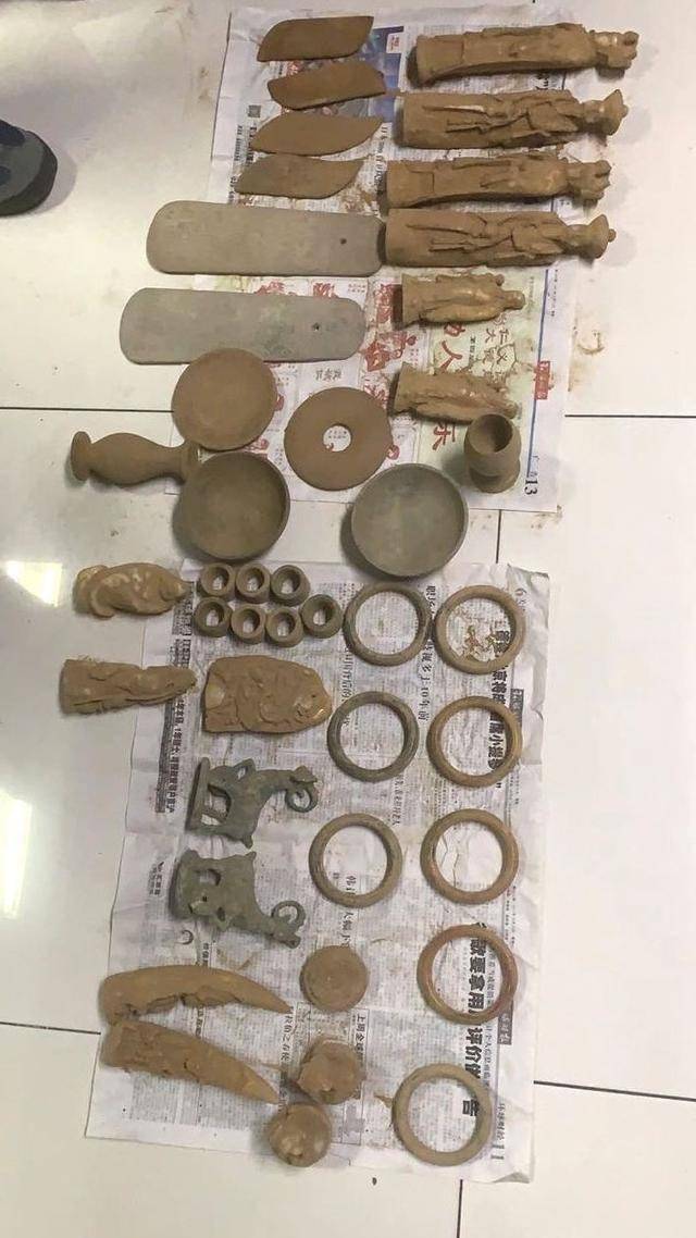 "民工"工地挖出"古董"当街叫卖 海淀警方雷霆出击打掉诈骗团伙