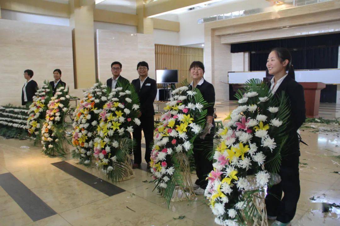 顺义区殡仪馆礼仪部成立于2004年,现有职工20名,其中女性职工16名,占