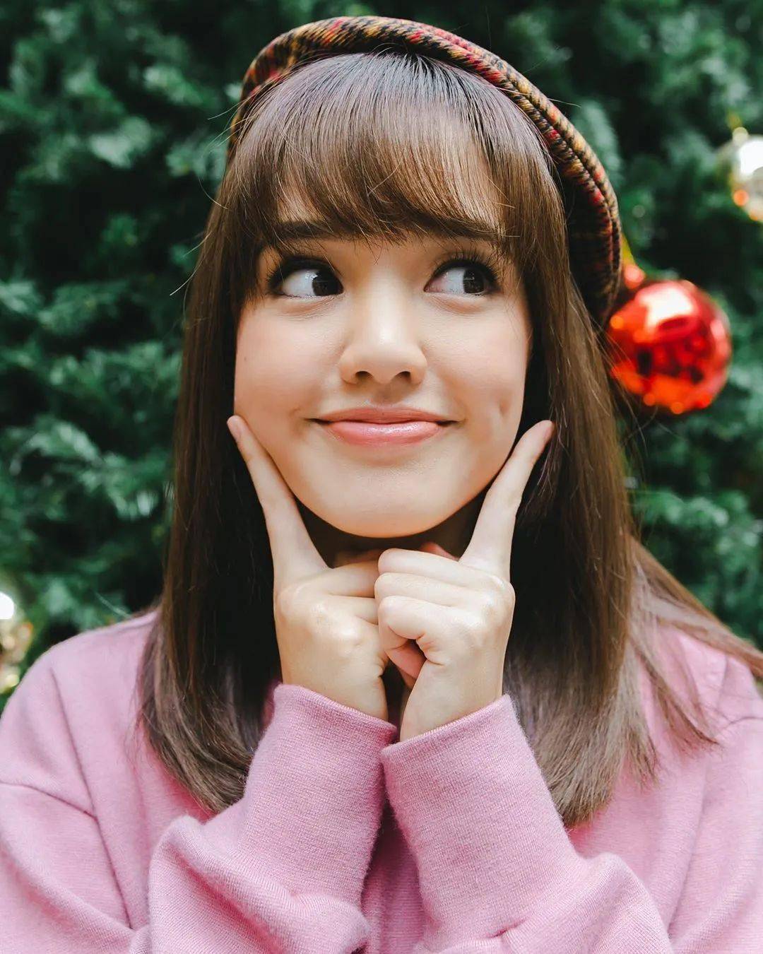 100可爱の肉脸女孩这样拍超美