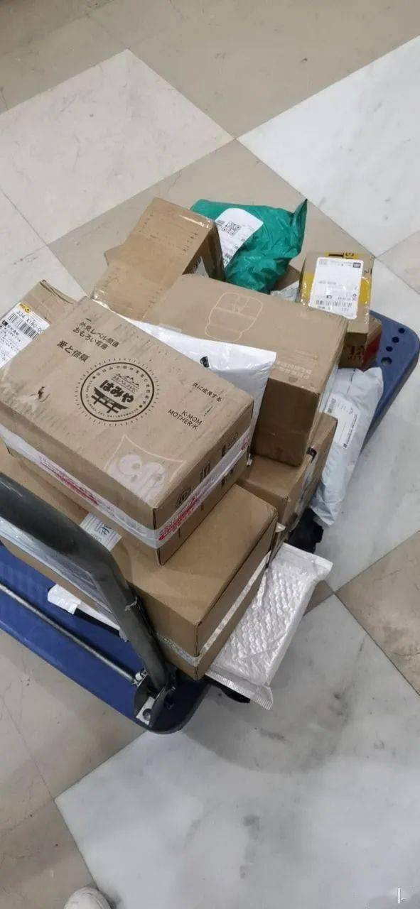 盘点萧山人千奇百怪的收快递方式,快递小哥都看不下去了!