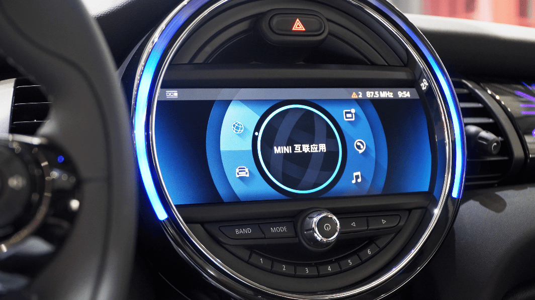 没了机械仪表盘的MINI你还爱吗?_搜狐汽车_搜狐网