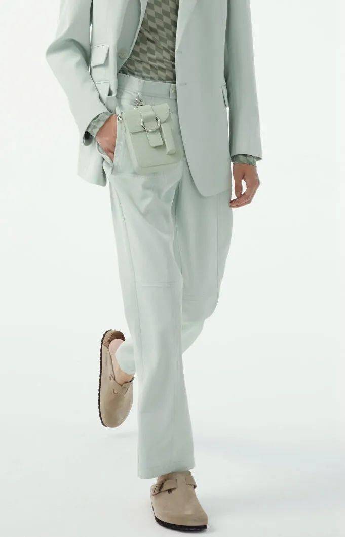 男装流行色2021春夏t台颜色分析尼罗河蓝