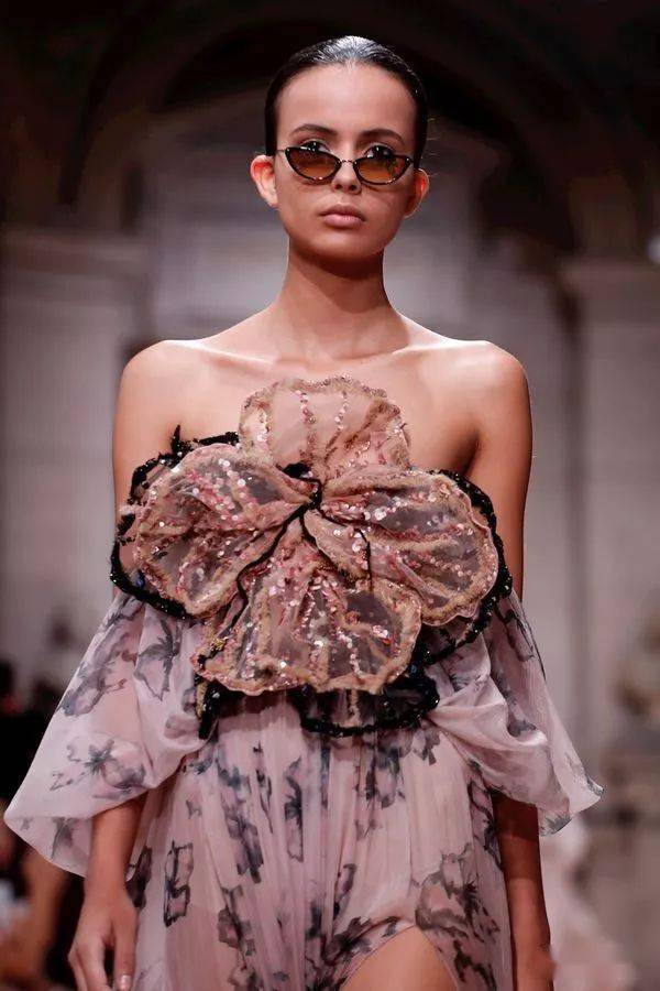 维多利亚复古高定礼服奢华宫廷风galialahav用优雅浪漫的设计征服你