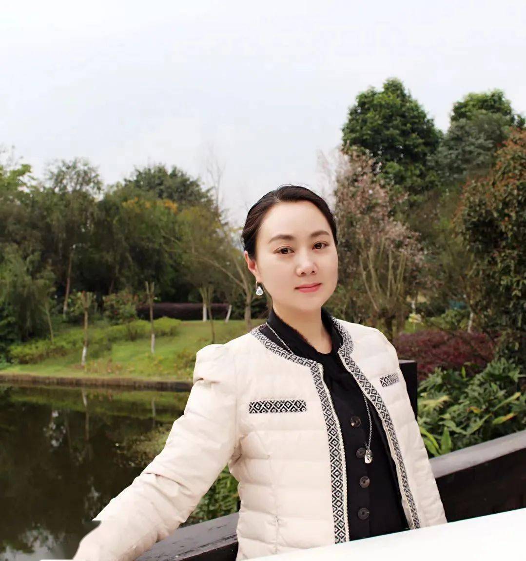 四川外国语大学第三届生涯团体辅导活动月来啦!_谭丽洁