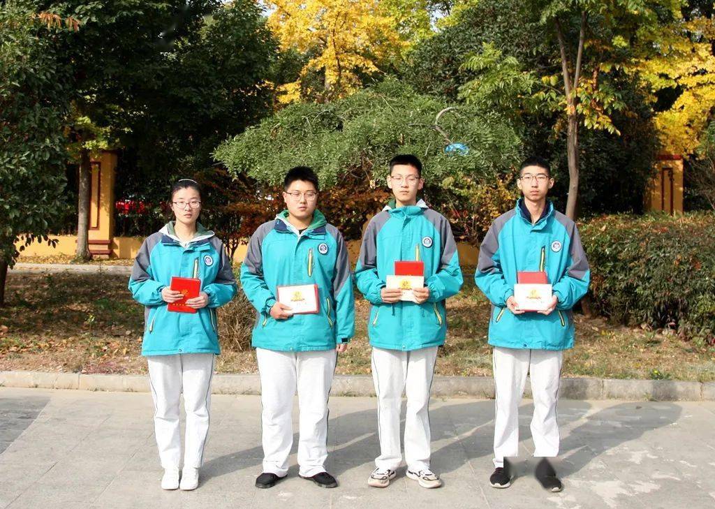 运河中学100余位同学获奖45个一等奖