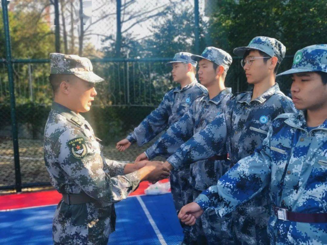 軍訓第四天最帥教官合輯