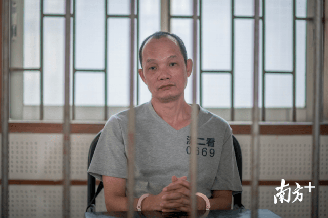 梅州一村支书贪污受贿被判1年深圳一村长赌场呆十多天输掉1个亿