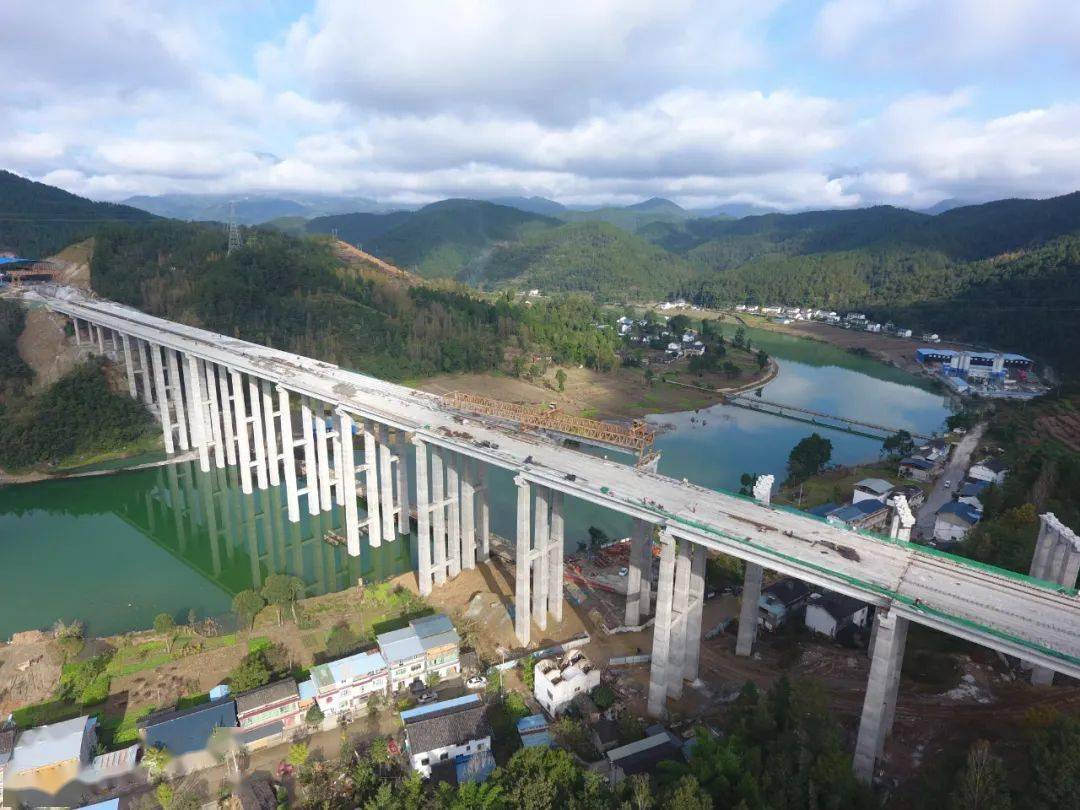 广平高速前20公里年底单幅贯通