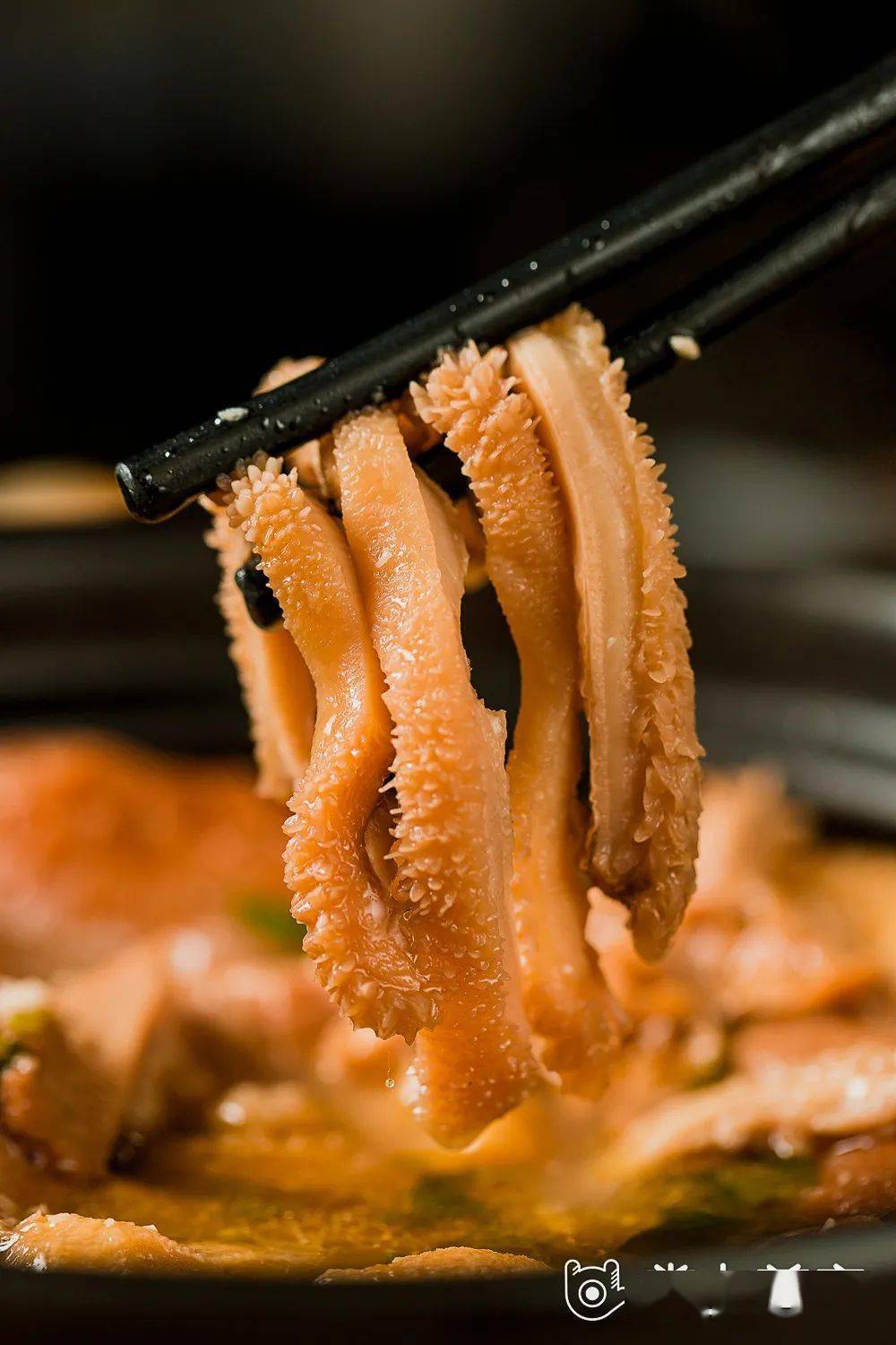 68元2人吃撑老广超爱的砂锅牛杂煲满满一煲全是料