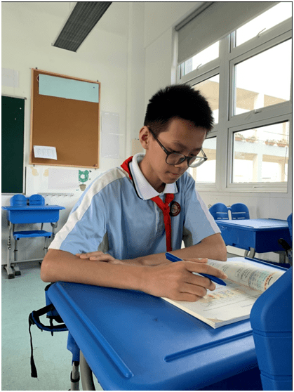 风采徐中初升的朝阳徐行中学2020学年第一学期第11周升旗手简介