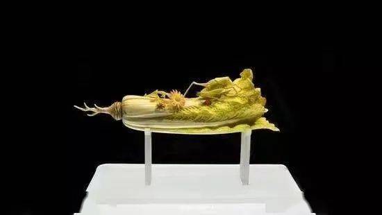 今日欣赏象牙雕萝卜白菜