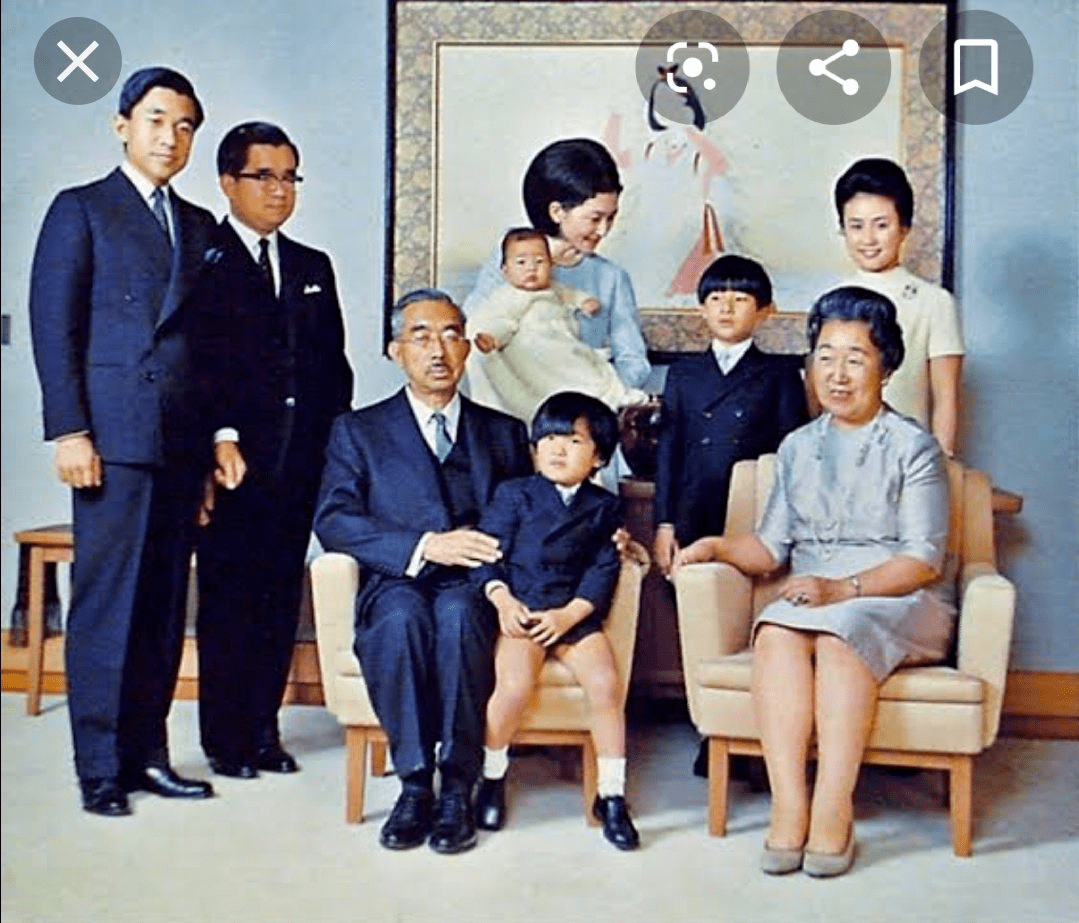 日本天皇弟弟心机上位老婆中年冒死生儿子为夺王位插刀亲哥