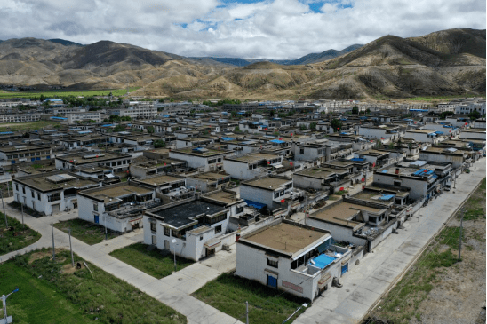 谢通门县卡嘠镇吉定村家住西藏自治区日喀则市谢通门县措布西乡布美村