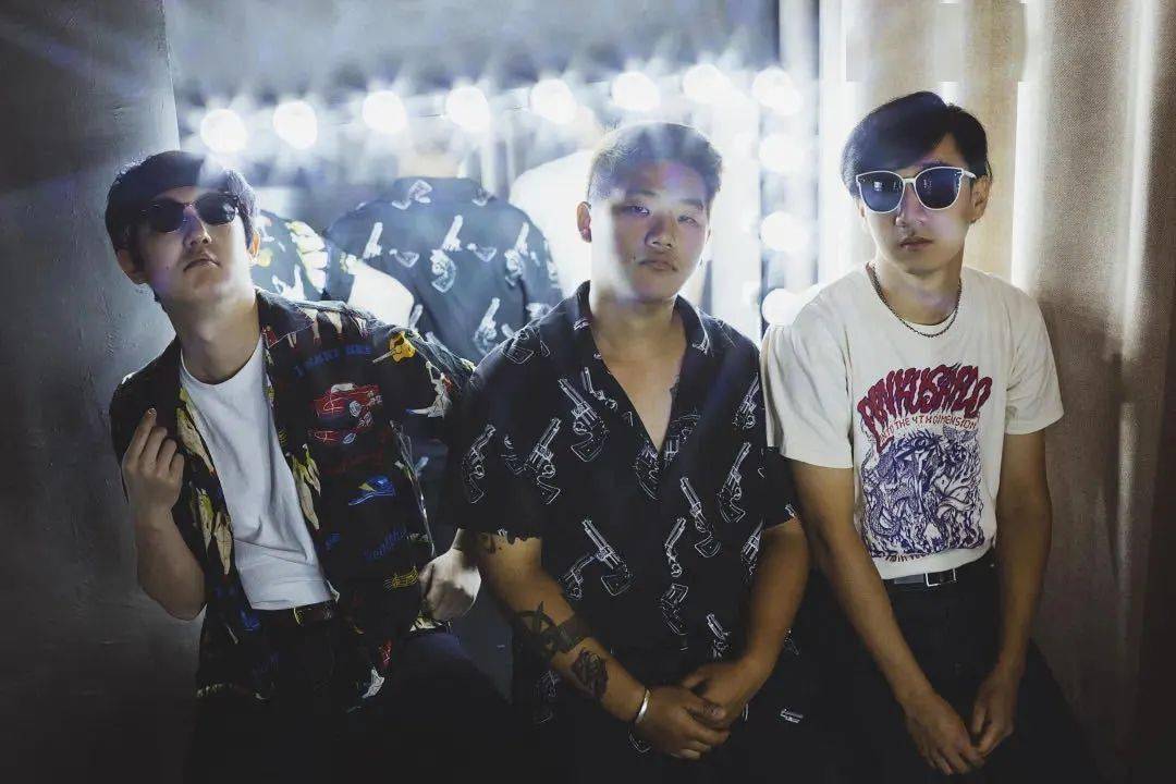 subass秘密爱人乐队,2016年成立于古都洛阳.