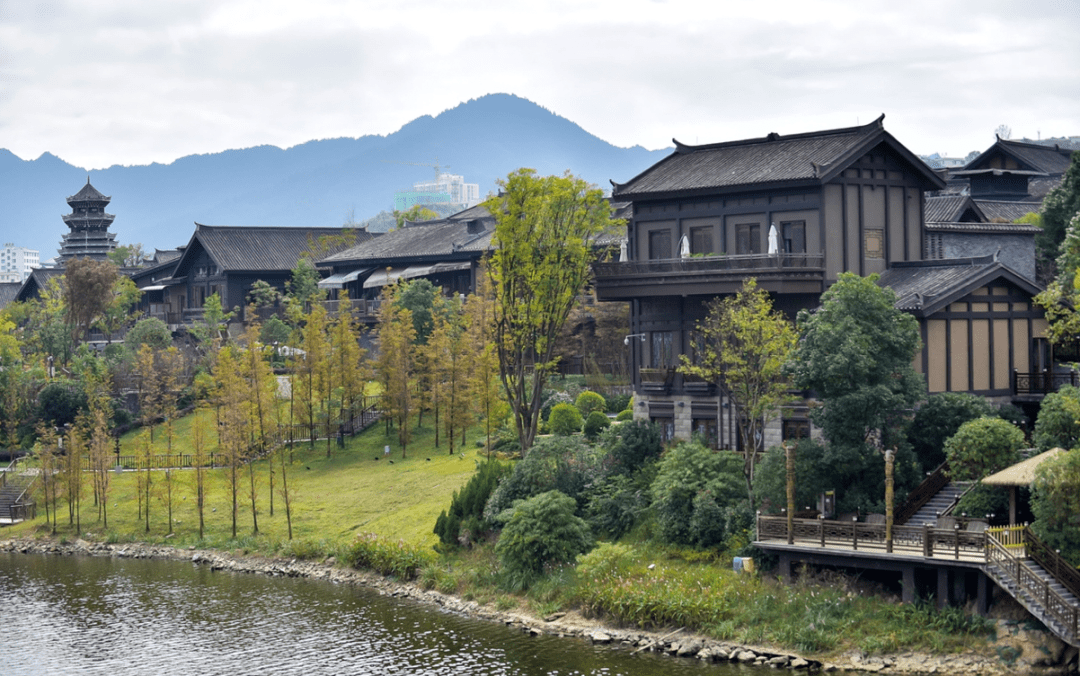 初冬的小镇不一样的美