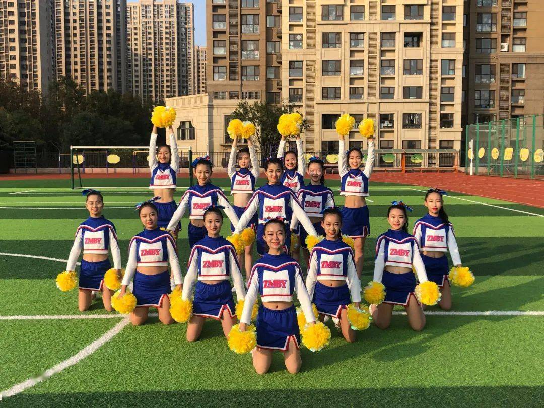激扬青春舞动奇迹平度市实验中学啦啦操队在2020年青岛