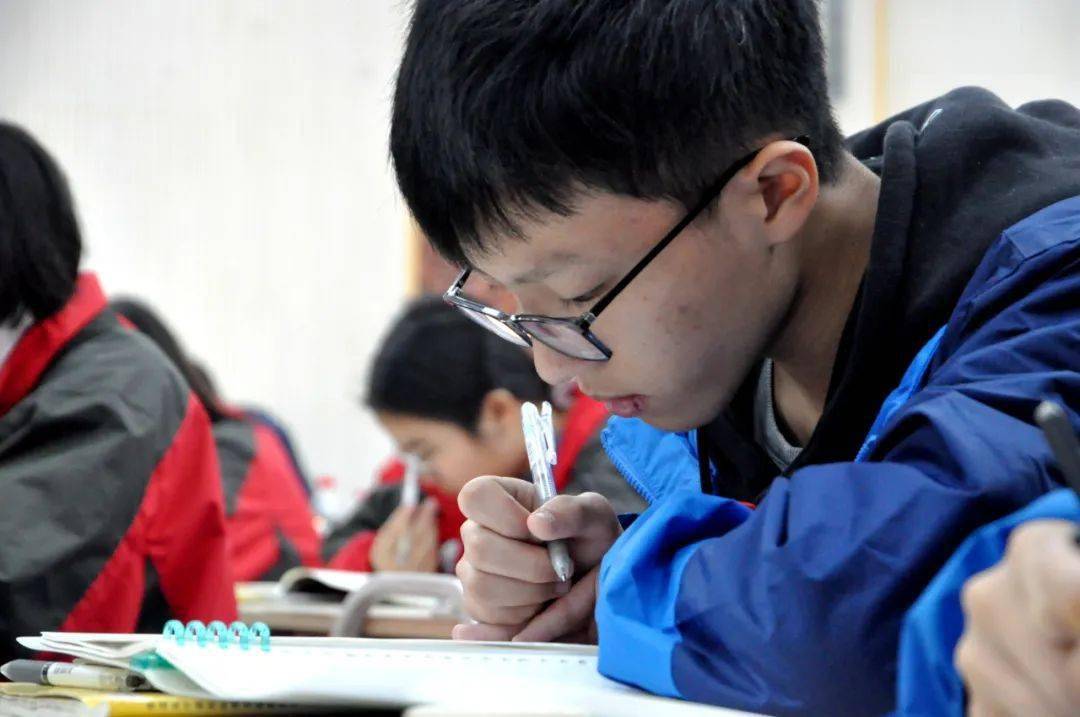 亮风采促教研遂宁二中携手潼南一中共探语文教学新常态