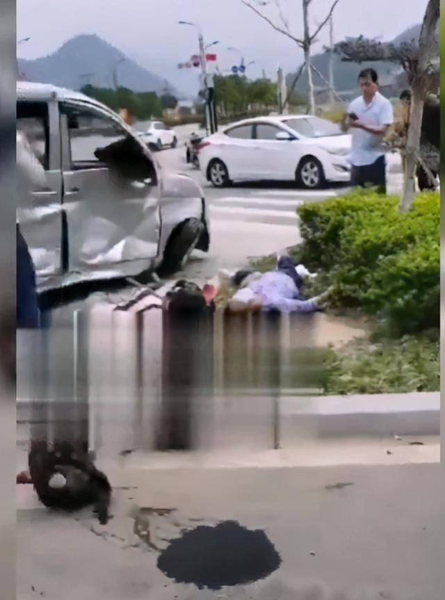 揪心桂林一動車站發生慘烈車禍導致2死2傷現場畫面曝光