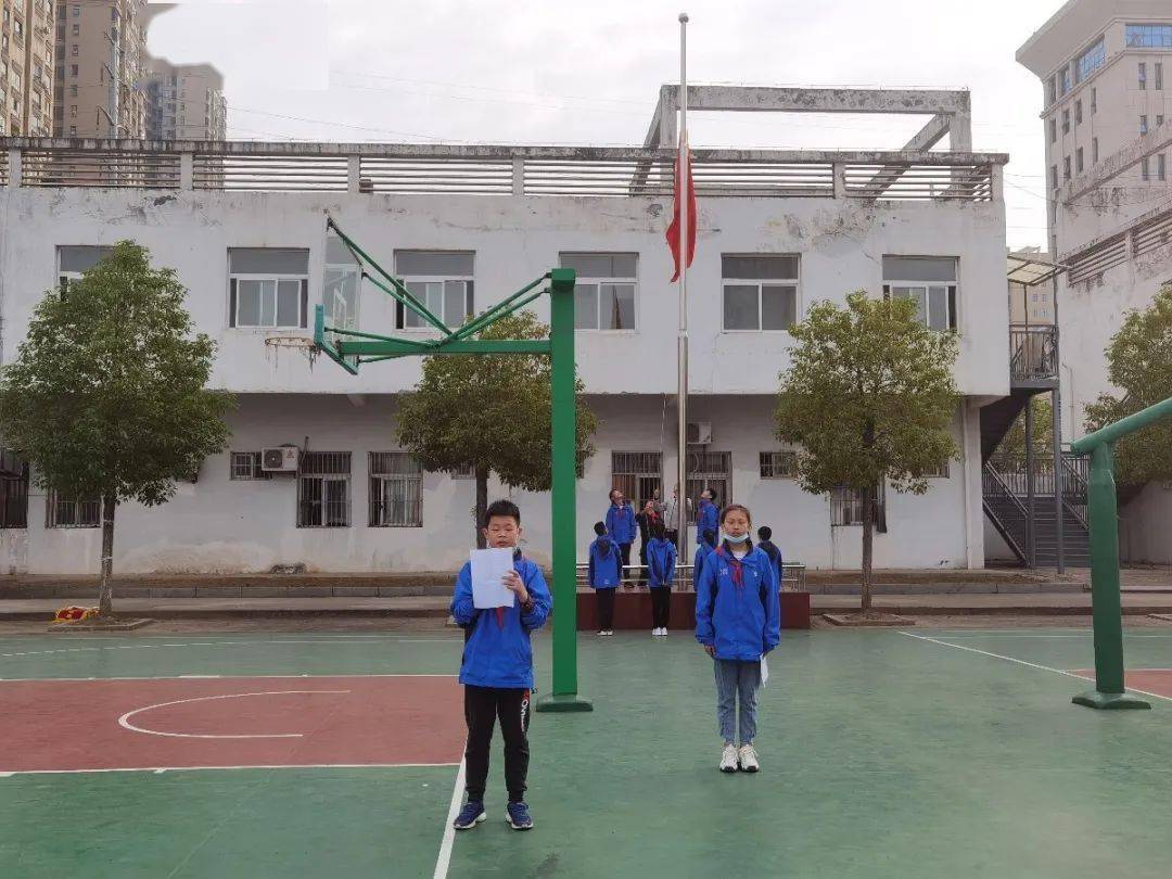 流动红旗到我班黄冈市东坡小学2020年9月流动红旗班级公示