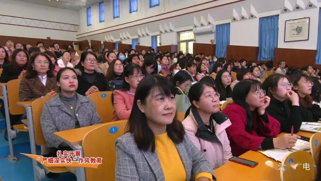 并代表老师进行发言,我感到非常光荣,也非常感谢沧县中学培养我教育我