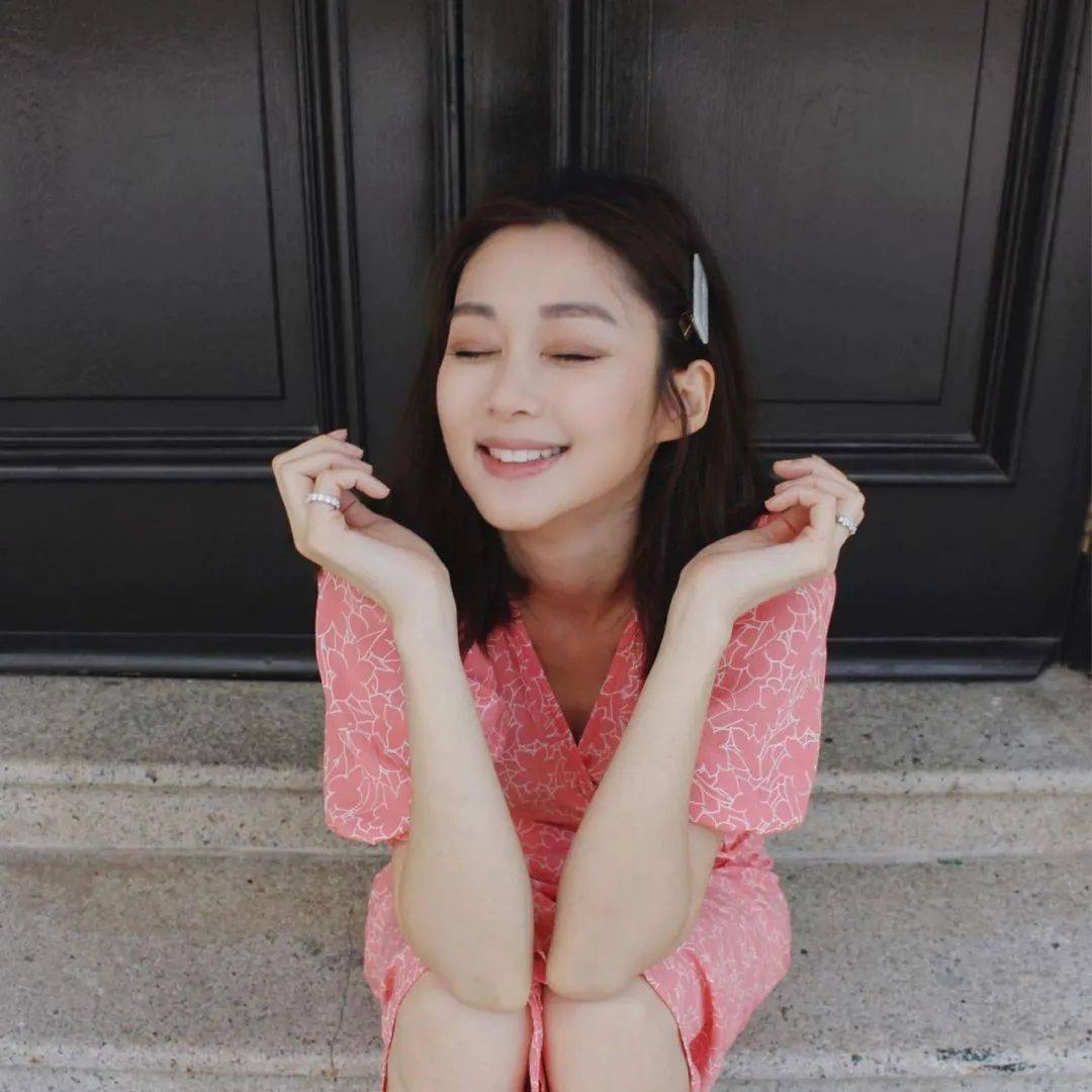 岑丽香迎接36岁生日,大晒近照!生完b依然保持最强童颜