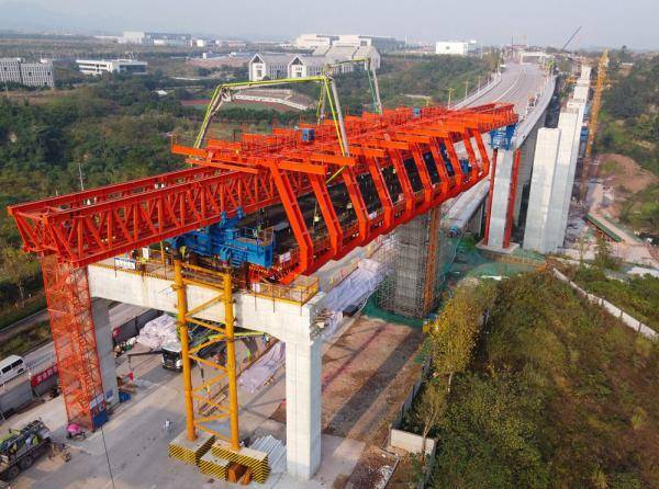 重庆移动模架助力高架施工