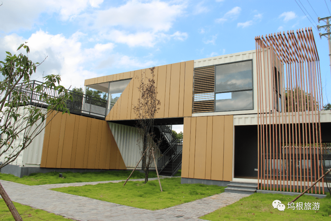 观景平台,休息室,图书阅览室,卫生间多功能于一体的杨家岭驿站到底是