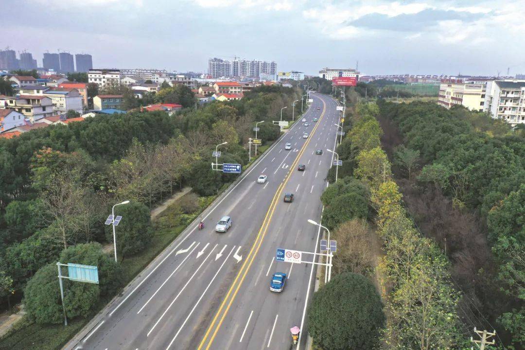 咸宁市区这一路段恢复正常通车!