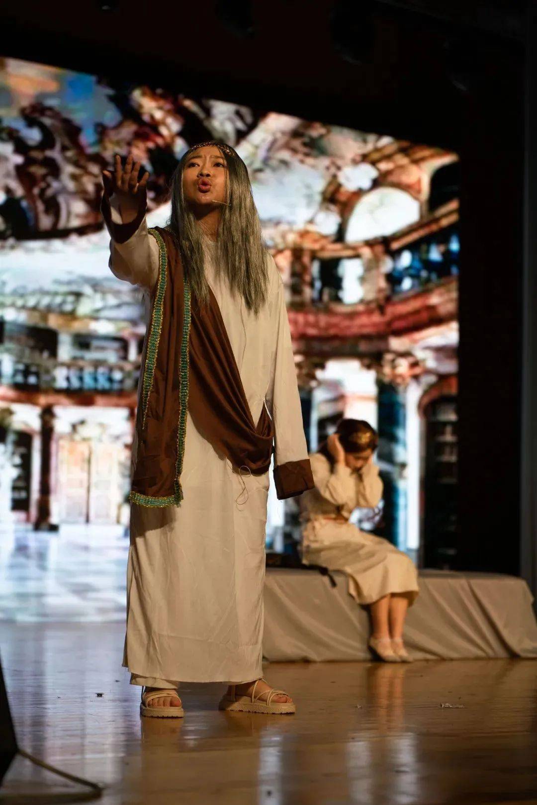 万里聚焦献礼万里学院汉语言文学专业本科招生成立20周年话剧安提戈涅