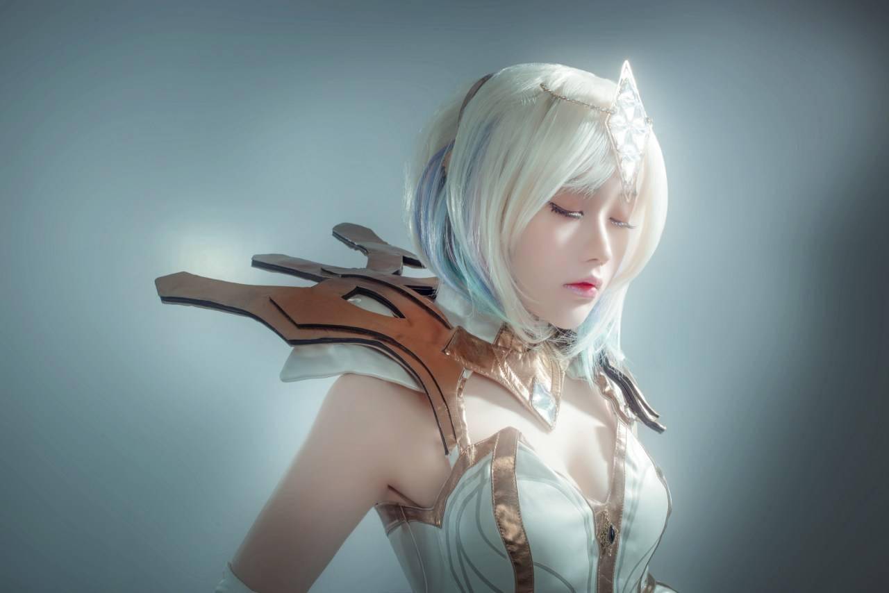 英雄联盟拉克丝cosplay(大元素使)