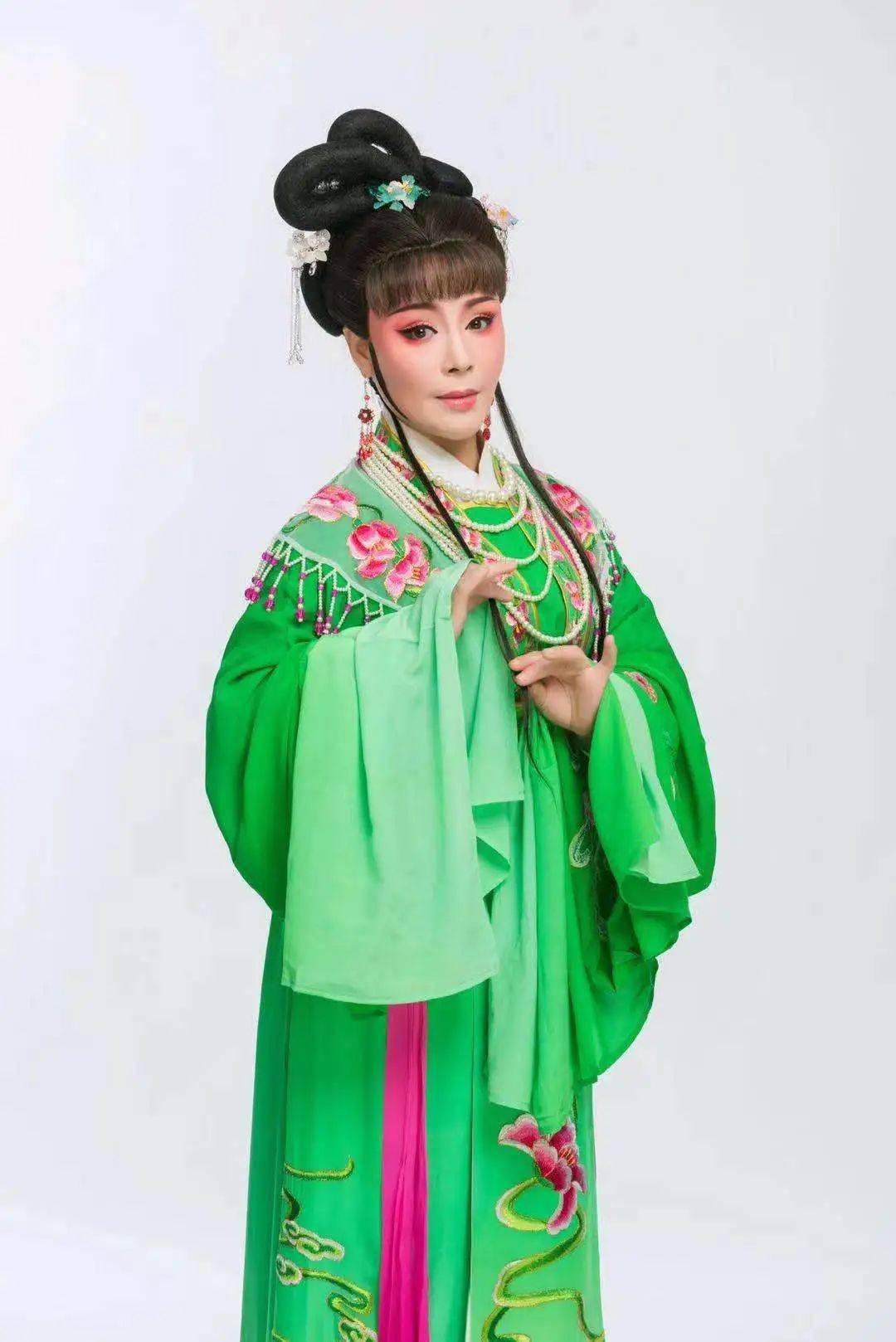 李敏霞,戚派再传弟子.