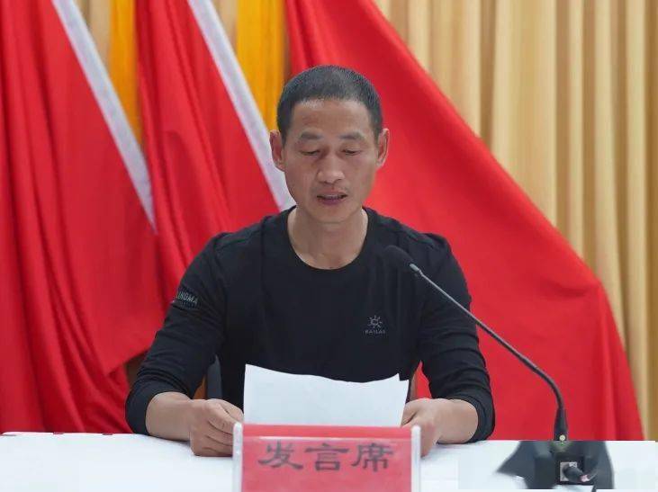 拧紧螺丝上紧发条杨巷镇召开文明城市常态长效管理工作推进会