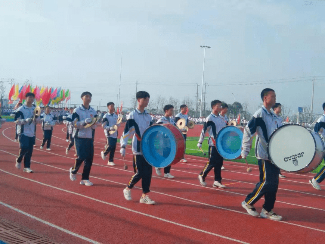 之情永丰县第二中学3000多名师生在这充满收获的金秋十一月秋风送爽