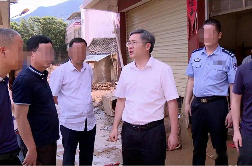 连平县广播电视台)2016年11月,唐锦明出任连平县政府党组成员,副县长