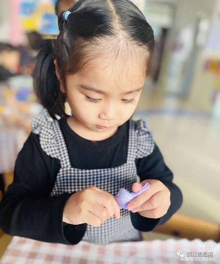 太棒了让我们一起去西江中心幼儿园小二班糖果世界看看吧