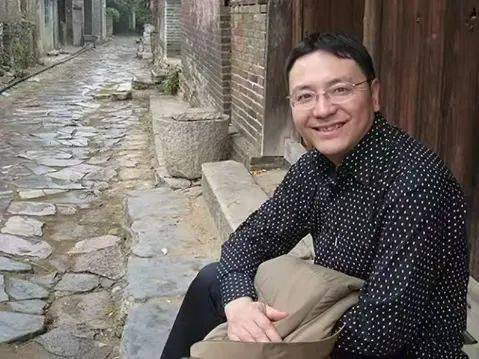 王昌宁老师艺术简介参与方式:奉贤区书法家协会自行组