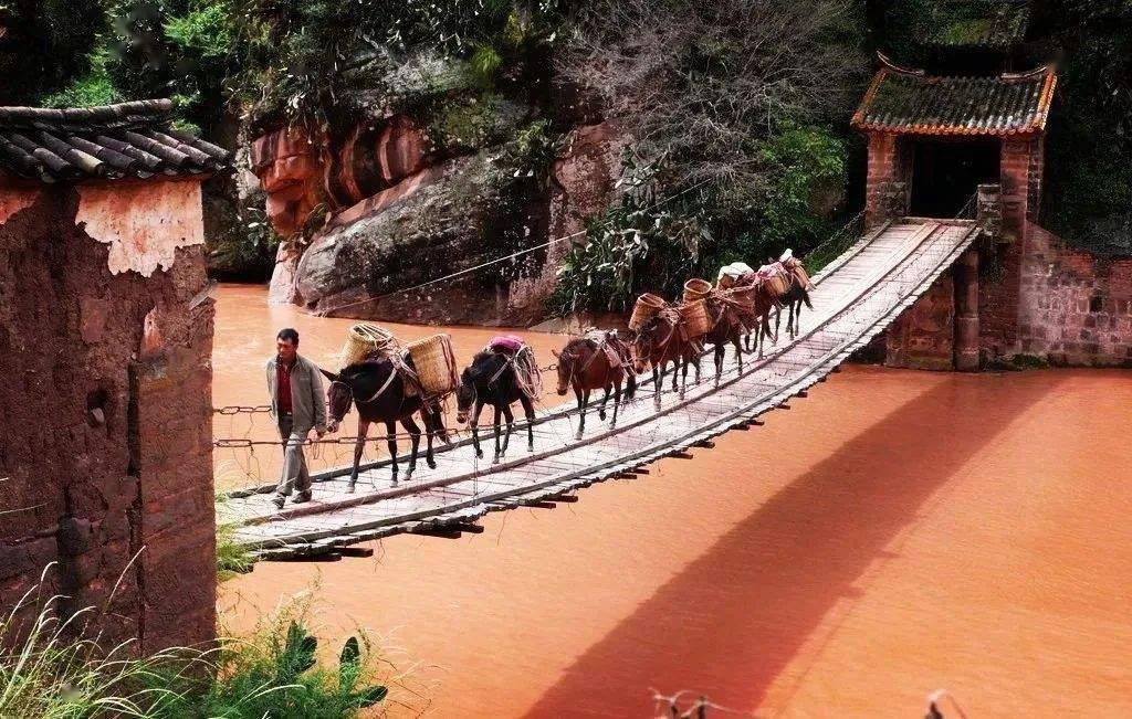 图▏网络四川省社科院巴蜀文化研究专家徐学书等编写的《成都茶马古道