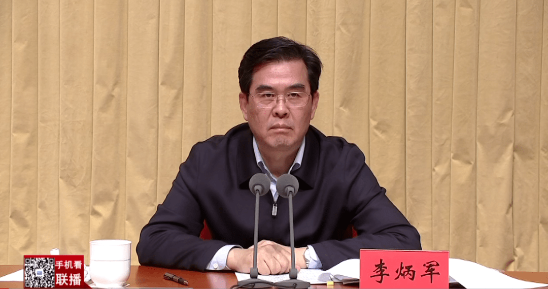 谌贻琴辞去贵州省长职务李炳军任代省长