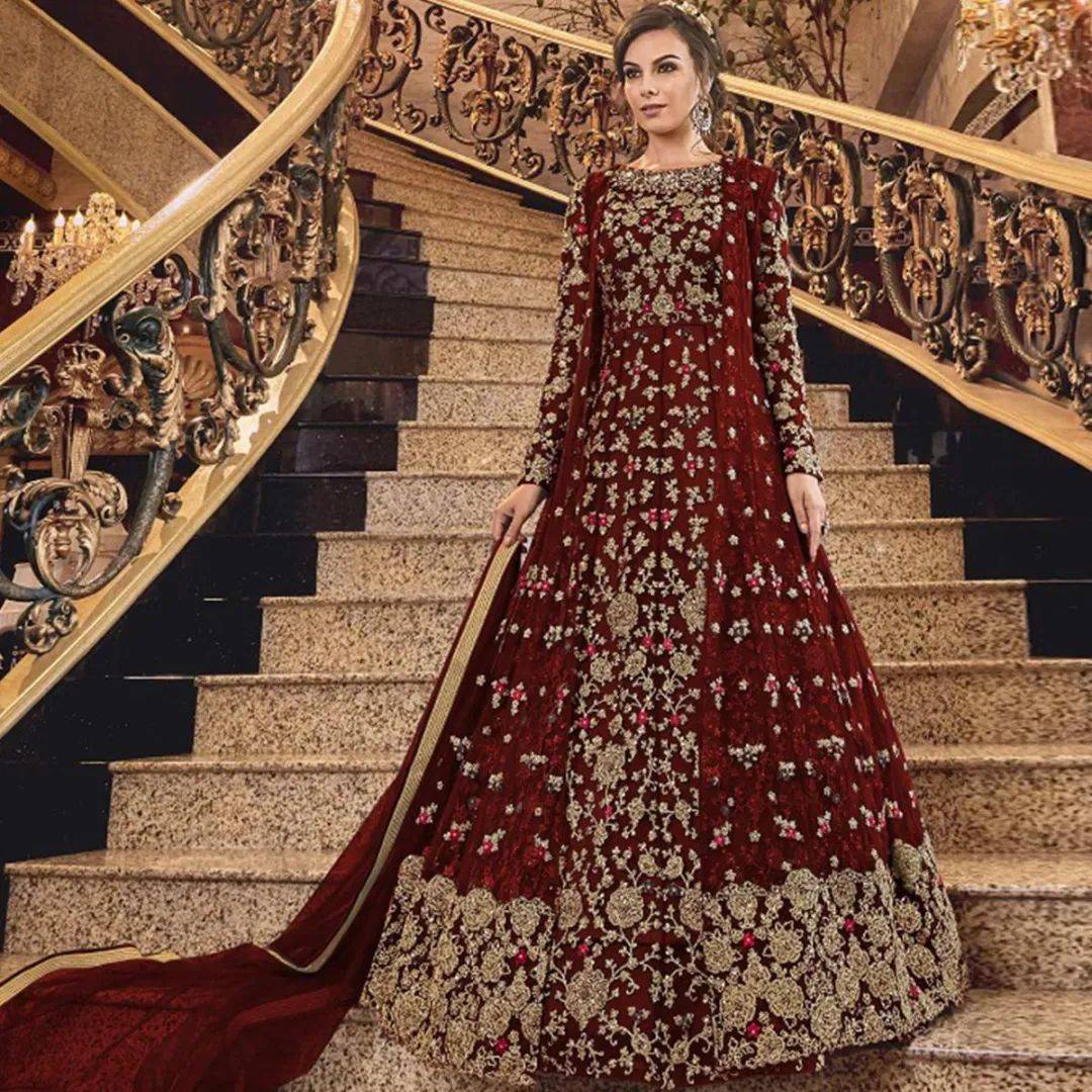 bandhgala印度款男士正装外套,领子和前排扣有点像我们的中山装,衣服