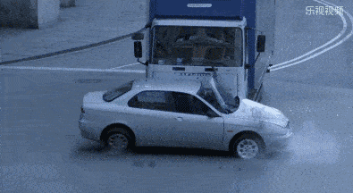 冬季交通事故率增加50%,这些雷区你要小心!_行车