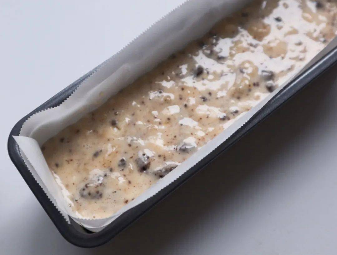 香蕉奥利奥蛋糕,外脆里嫩,真的是超级松软好吃!