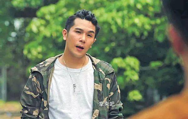 谢文欣确实没有那么容易能够走出失恋的阴霾,而tvb绿叶演员谢可逸的