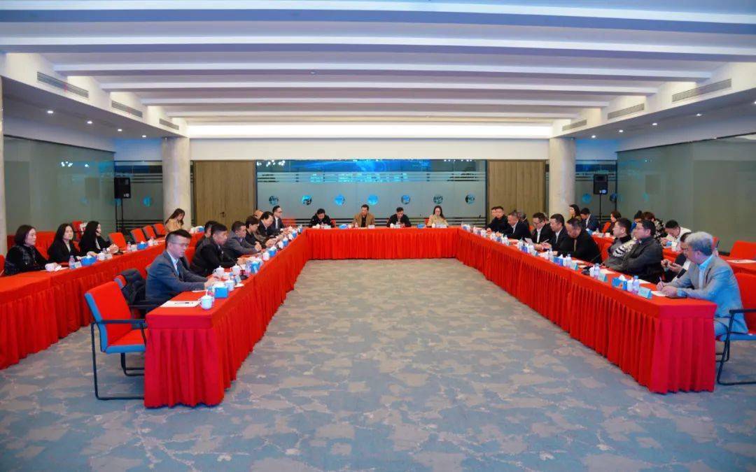 商会上海温州商会互看互学第二站走进上海熊猫机械集团有限公司