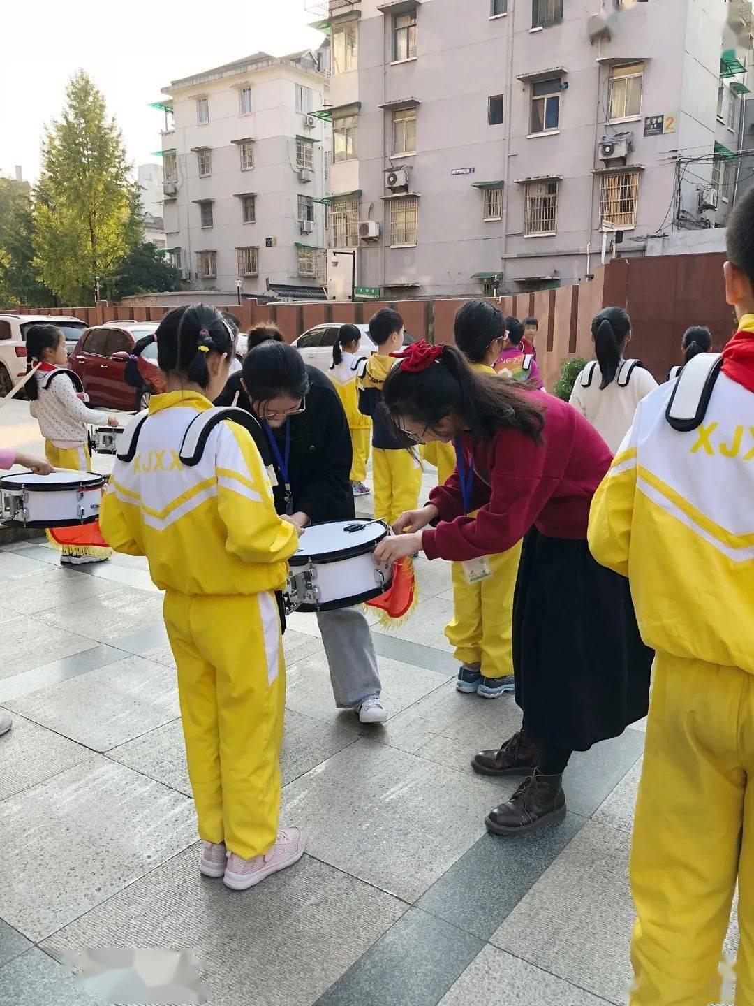 鼓乐铿锵光荣啊神气的鼓乐队