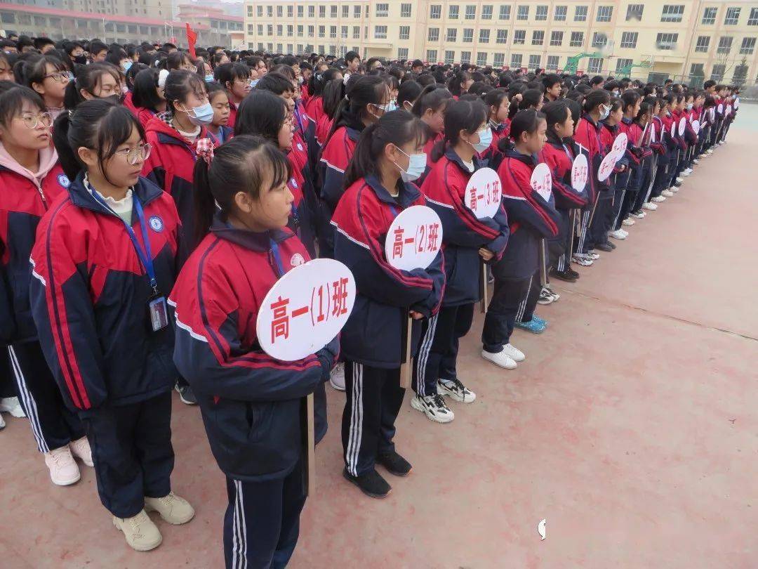 法制进校园护航助成长临洮县文峰中学举行禁毒校园安全断卡行动宣讲